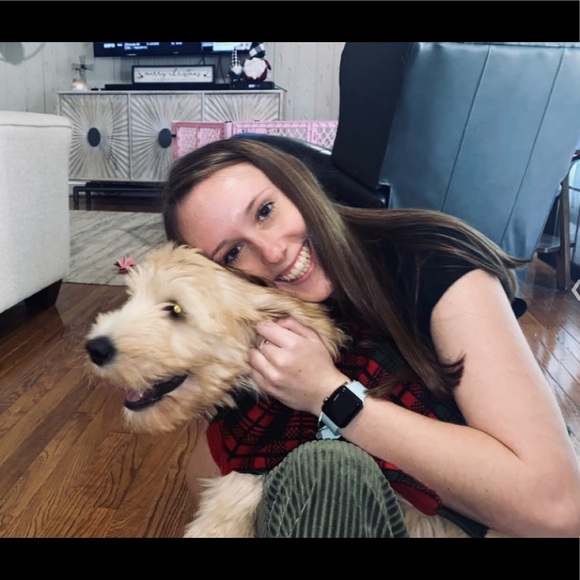 Meet your Posher, Allie - Picture 2 of 7